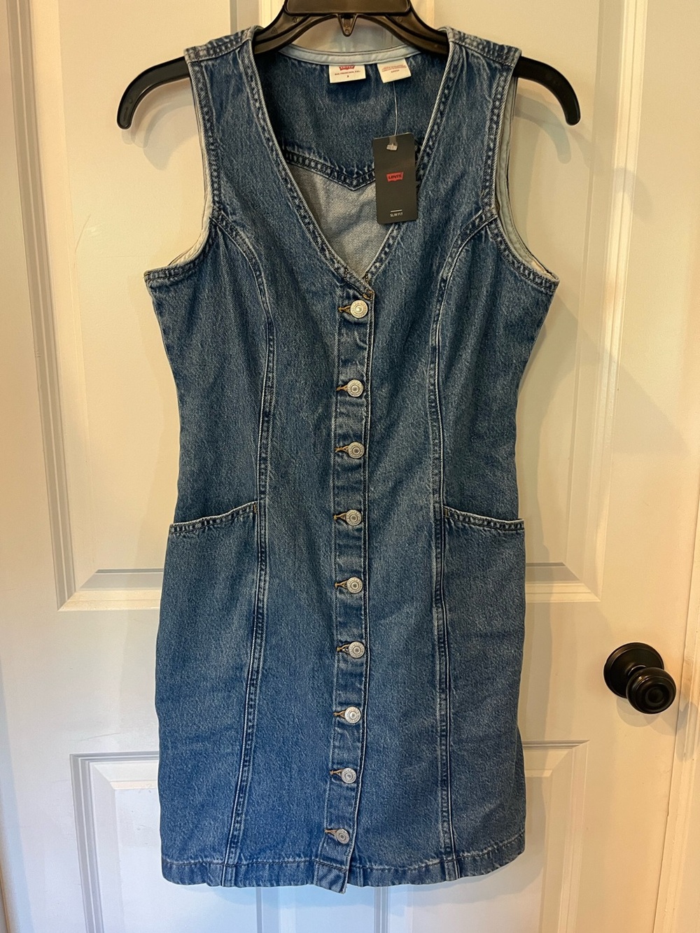 NWT Levi’s Women’s Vianna Denim Button-Front Dress, Size Small - Picture 3 of 10